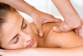 Massage avec ostéochondrose cervicale