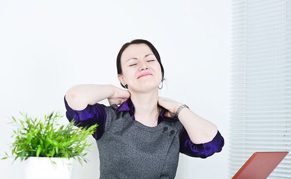 Douleur au cou due à l'ostéochondrose Photo 2